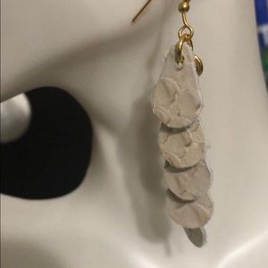 Beige leather earrings